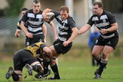 Des-gets-tackled